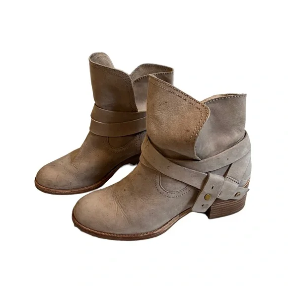 UGG Australia Elora Leather Short Ankle Boots Taupe - Picture 3 of 14